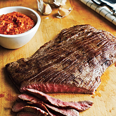 Flank Steak with Romesco Sauce only 262 calories per serving!